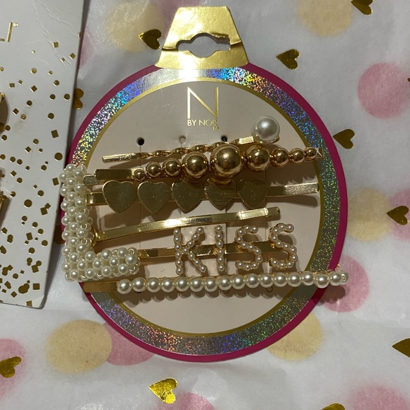 - New hair clips - Picture 7 of 8